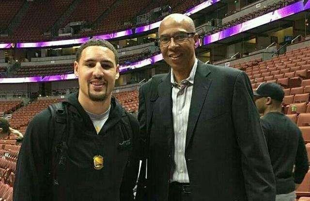 自称海牛翻译的用户：海牛不欠兰克尔-泽工资，还给他预支钱（自称海牛翻译者：海牛未拖欠兰克尔-泽薪资，且已预支款项）