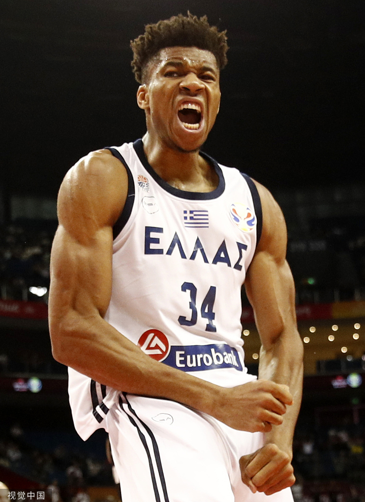 连续5个英超客场送助攻，B费成历史第五人（英超客场5连场送助攻，B费跻身历史第五）