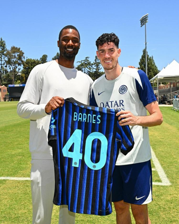 中超比赛精彩回放：上海海港绝杀山东,（中超焦点回放：上海海港压哨绝杀山东）