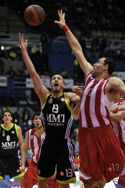 英媒：不敌纽卡赛后瓜帅与吉马良斯争论，并疑似怒斥摄像师（英媒曝：曼城不敌纽卡后瓜迪奥拉与吉马良斯发生口角，疑当场斥责摄像师）