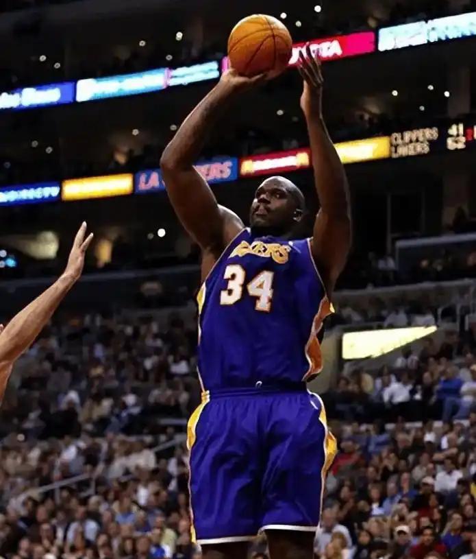 阿莱格里接受采访谈球队0比1不敌拉齐奥：我们将更专注于对阵都灵的比赛（阿莱格里谈0-1负拉齐奥：我们将更专注备战都灵）